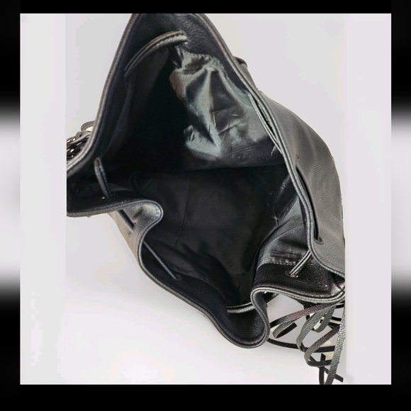 Victoria's Secret Fashion Backstage Black Faux Fur Fringe Backpack Bucket Bag - Picture 4 of 9